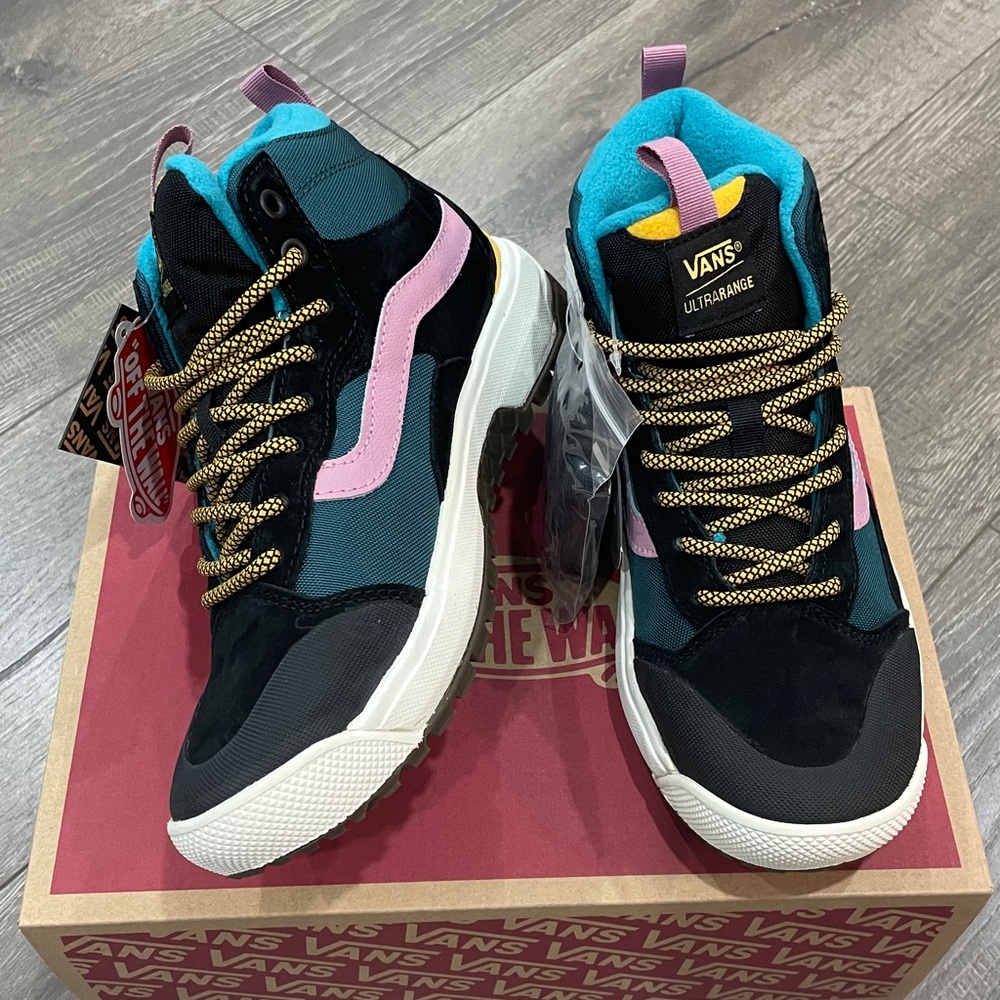 Vans ultrarange Exo High-Top women’s Sneakers - Picture 4 of 10